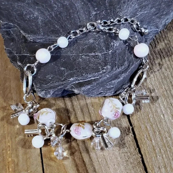 Vintage Murano Glass Beads White Silver Charm Bracelet Style J - Picture 4 of 5